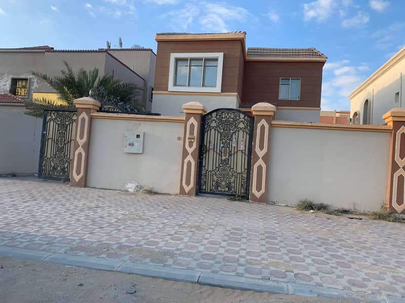 CHEAPEST 5 BEDROOM VILLA FOR SALE IN MOWAIHAT 2  only 950000