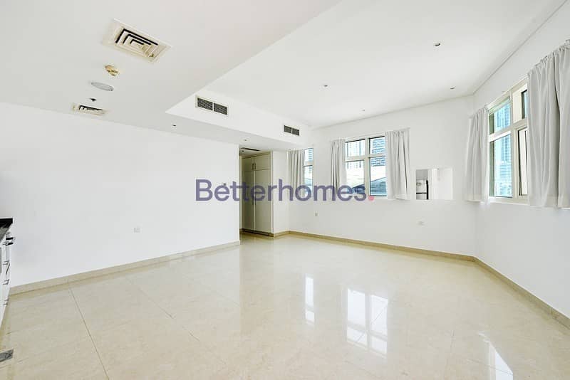 Rented| Facing SZR | Balcony | Spacious Rented| Facing SZR | Balcony | Spacious