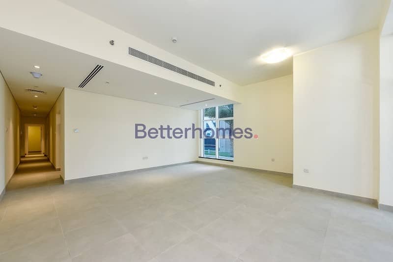 Brand New|View Today|Chiller Free|Valet Parking Brand New|View Today|Chiller Free|Valet Parking