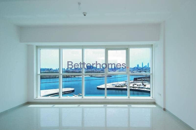 Great Investment 2 Bed with Balcony in Marina Bay
