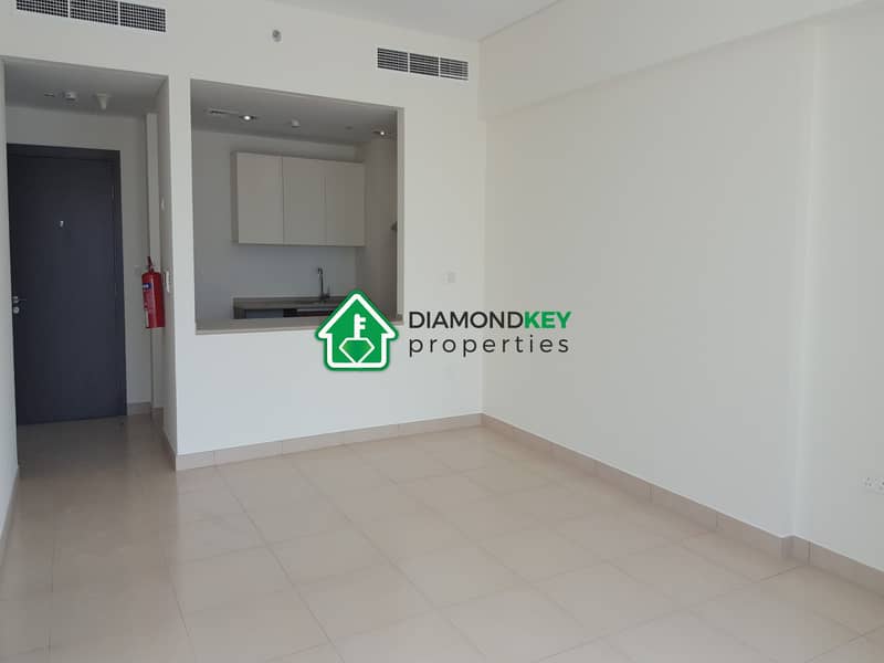135k - 3 Beds with Maid's! Great View 135k - 3 Beds with Maid's! Great View