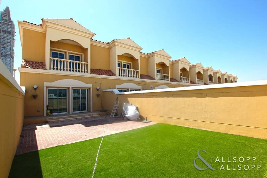 Exclusive | 1 Bed Townhouse | Corner Plot Exclusive | 1 Bed Townhouse | Corner Plot