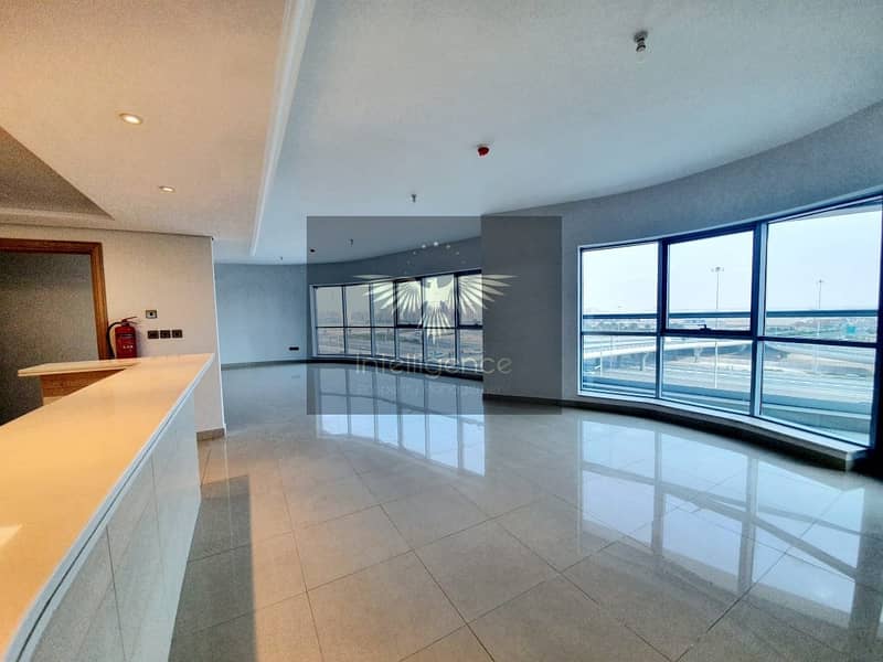 Huge Layout Prestigious Unit! Brand New Building! Huge Layout Prestigious Unit! Brand New Building!