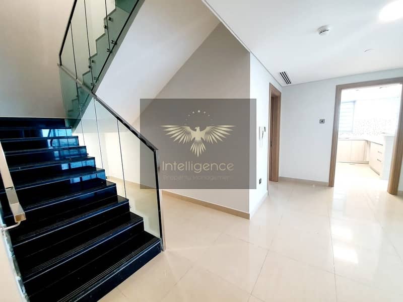 Luxurious Modern Duplex Unit w/ Maid`s Room! Luxurious Modern Duplex Unit w/ Maid`s Room!