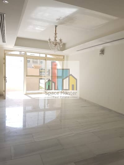 Brand New 6 Bedrooms Triplex Villa for rent in Jumeirah 1 Brand New 6 Bedrooms Triplex Villa for rent in Jumeirah 1