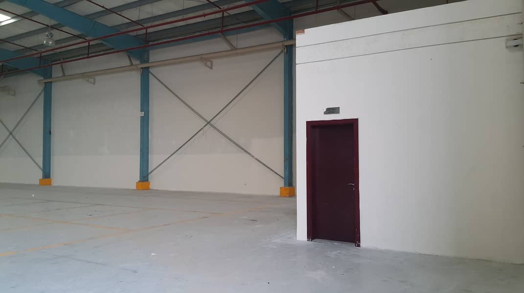 مستودع في مدينة الإمارات الصناعية 577500 درهم - 4548082 مستودع في مدينة الإمارات الصناعية 577500 درهم - 4548082