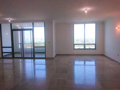 Sea View 4 BR in Hana Tower Al Khalidiyah Sea View 4 BR in Hana Tower Al Khalidiyah