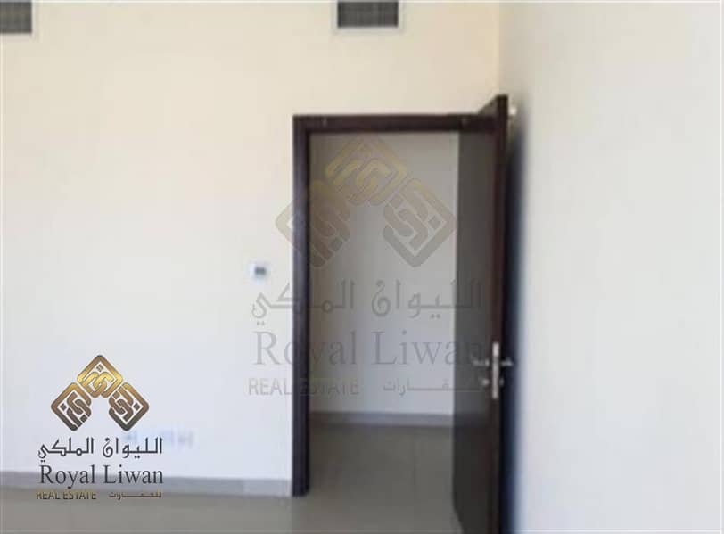 13 2 BEDROOM AVAILABLE IN DANA TOWER