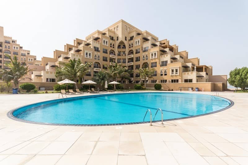 Large 1 Bedroom with Terrace - Private Beach Available
