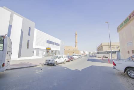 Spacious rooms / 60 people / 300 aed per person Spacious rooms / 60 people / 300 aed per person