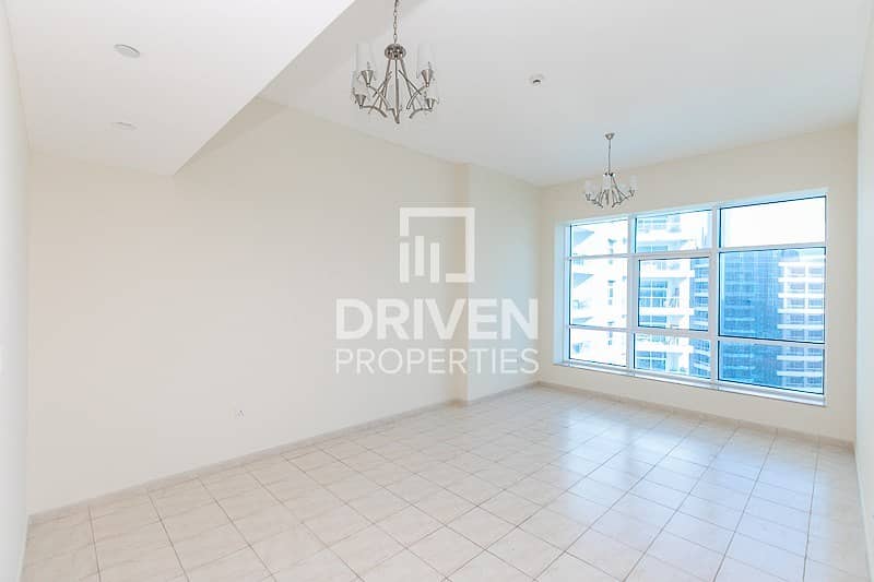 High Floor | 2 Bed Apt with Chiller Free