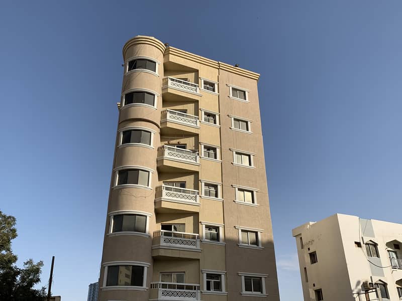 FOR RENT STUDIO IN AJMAN NAKHEEL WITH SEA VEIW AND A GREAT PRICE