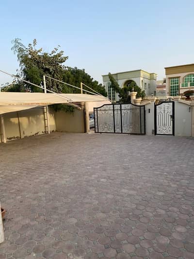 Villa for rent two floors, a privileged location close to the services and Sheikh Mohammed bin Zayed Street in Al Rawda Villa for rent two floors, a privileged location close to the services and Sheikh Mohammed bin Zayed Street in Al Rawda