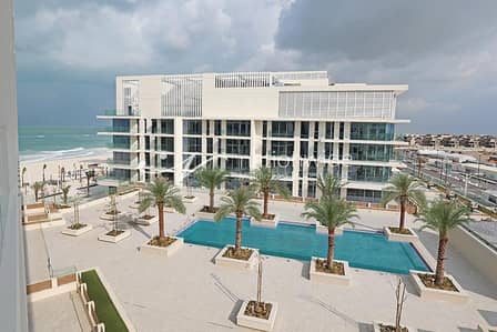 Ultra Modern 3 BR Apartment with Great Views Ultra Modern 3 BR Apartment with Great Views