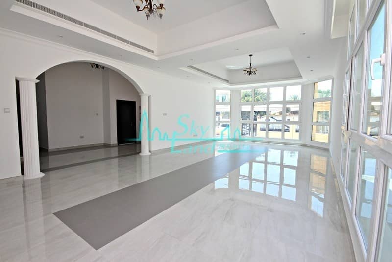 Modern well lit 5BED with pool in Umm Suqeim 2 Modern well lit 5BED with pool in Umm Suqeim 2