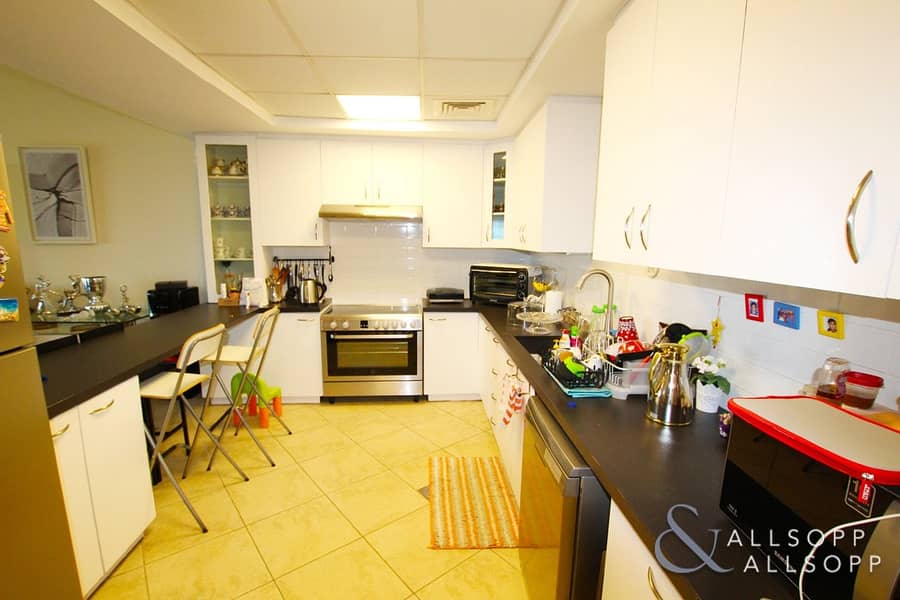 9 Amazing Three Bedroom | Upgraded Kitchen