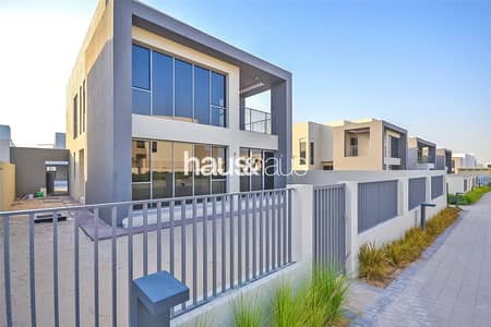 Close to Pool and Park| Single Row | Must See | E3 Close to Pool and Park| Single Row | Must See | E3