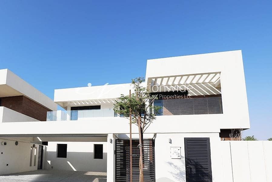 Capacious Double Row Corner Villa In West Yas