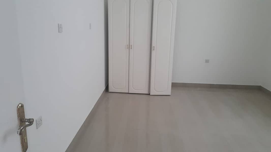 Spacious Studio With W/E in Khabisi Near Souq Zafarana