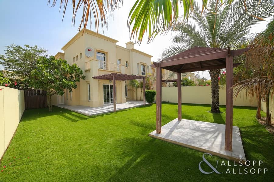 Fully Upgraded | 4 Bedrooms Villa | Maids