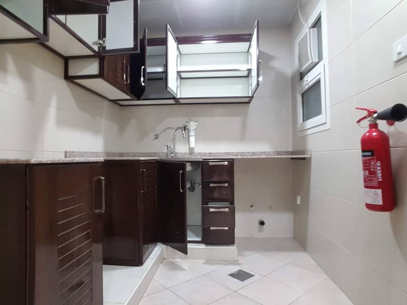 Luxury 2-Bedrooms Hall Aprt with gym in Mussafah 11