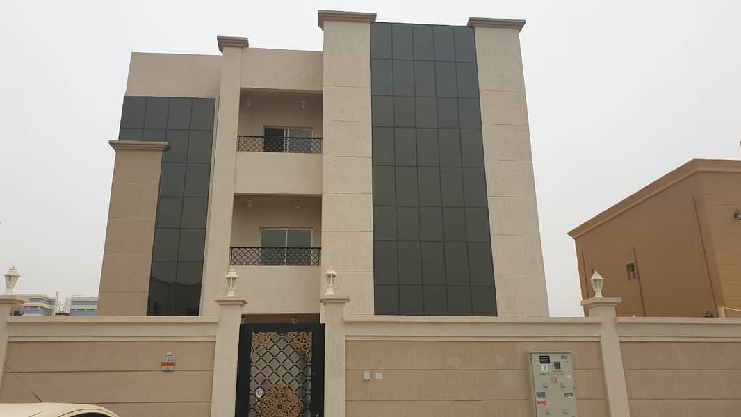 For rent villa in Al-Raqayeb area 7 master bedrooms, prime location, close to services