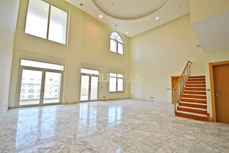 H Type || Large Duplex Penthouse || Close to Mall H Type || Large Duplex Penthouse || Close to Mall