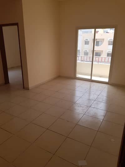 Great Deal!!! 1BHK with spacious hall and separate kitchen with fitted cabinets, located in Al Yarmook area Sharjah, close to Gold Center Great Deal!!! 1BHK with spacious hall and separate kitchen with fitted cabinets, located in Al Yarmook area Sharjah, close to Gold Center