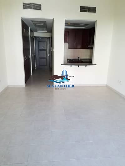XXL STUDIO APARTMENT WITH 8 WARDROBES DISCOVERY GARDENS ON PRIME LOCATION READY TO MOVE XXL STUDIO APARTMENT WITH 8 WARDROBES DISCOVERY GARDENS ON PRIME LOCATION READY TO MOVE