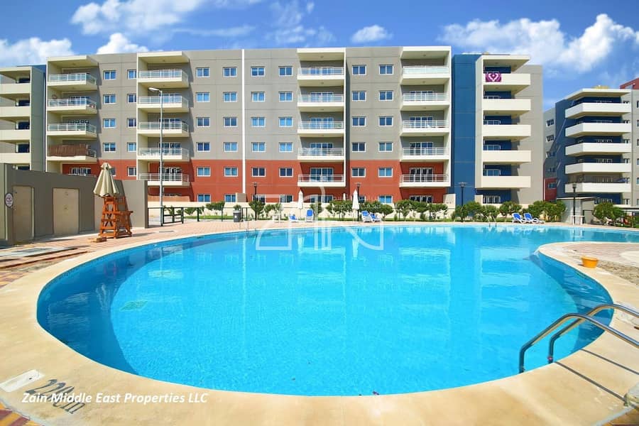 Pool View! Well Maintained 1 BR Apt with Balcony