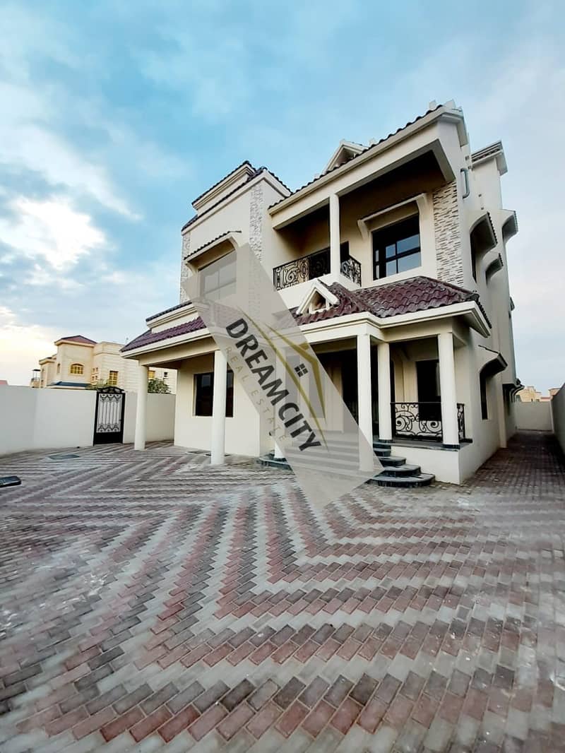 Villa for sale high quality in finishing very large area