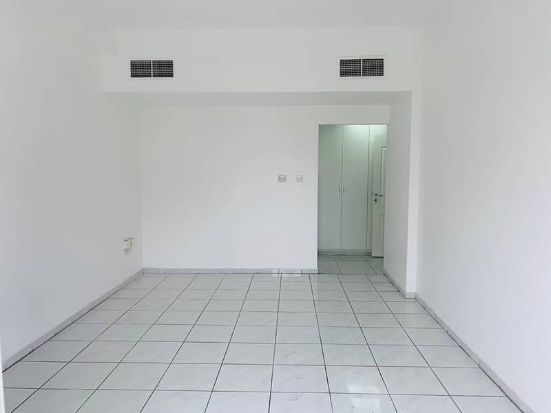 Квартира в Аль Кусаис, 3 cпальни, 69999 AED - 4556686