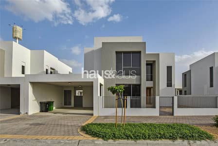 Single Row | Fantastic Location | Keys with me Single Row | Fantastic Location | Keys with me