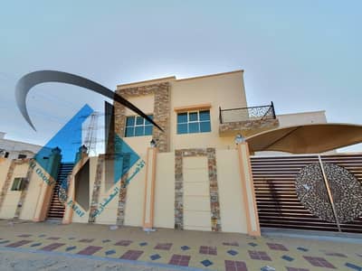 للبيع فيلا جديده بمساحه ارض و بناء كبيره جدا وسعر لقطه 5 غرف. للبيع فيلا جديده بمساحه ارض و بناء كبيره جدا وسعر لقطه 5 غرف.