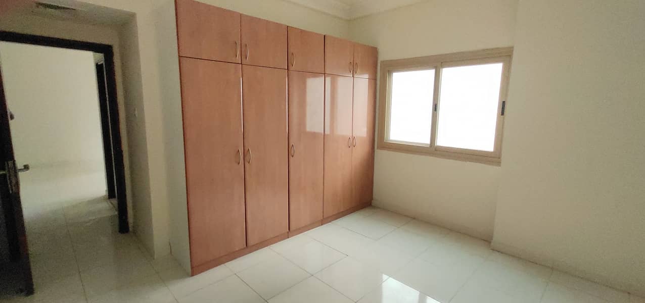 OPPOSITE TO PARK HOT OFFER 2 BHK WITH CLOSE HALL WARDROBE CENTRAL AC GAS ONLY 32K OPPOSITE TO PARK HOT OFFER 2 BHK WITH CLOSE HALL WARDROBE CENTRAL AC GAS ONLY 32K