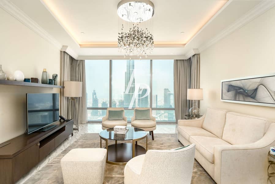 Exclusively Listed | Elegant Modern Dcor Exclusively Listed | Elegant Modern Dcor