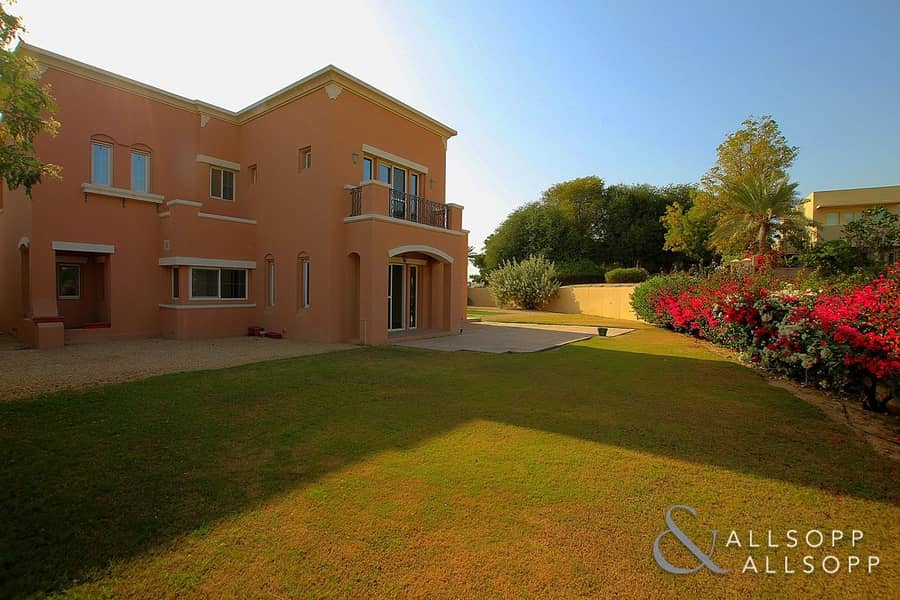 5 Bedroom | Large Plot | Golf Course View