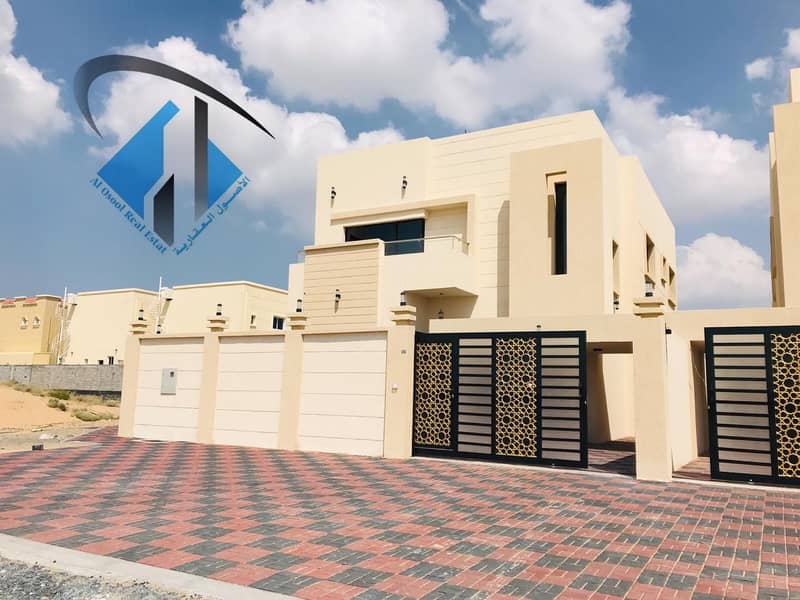 Modern villa modern design with super deluxe finishing Excellent location close to all services with banking facilities over 300 months