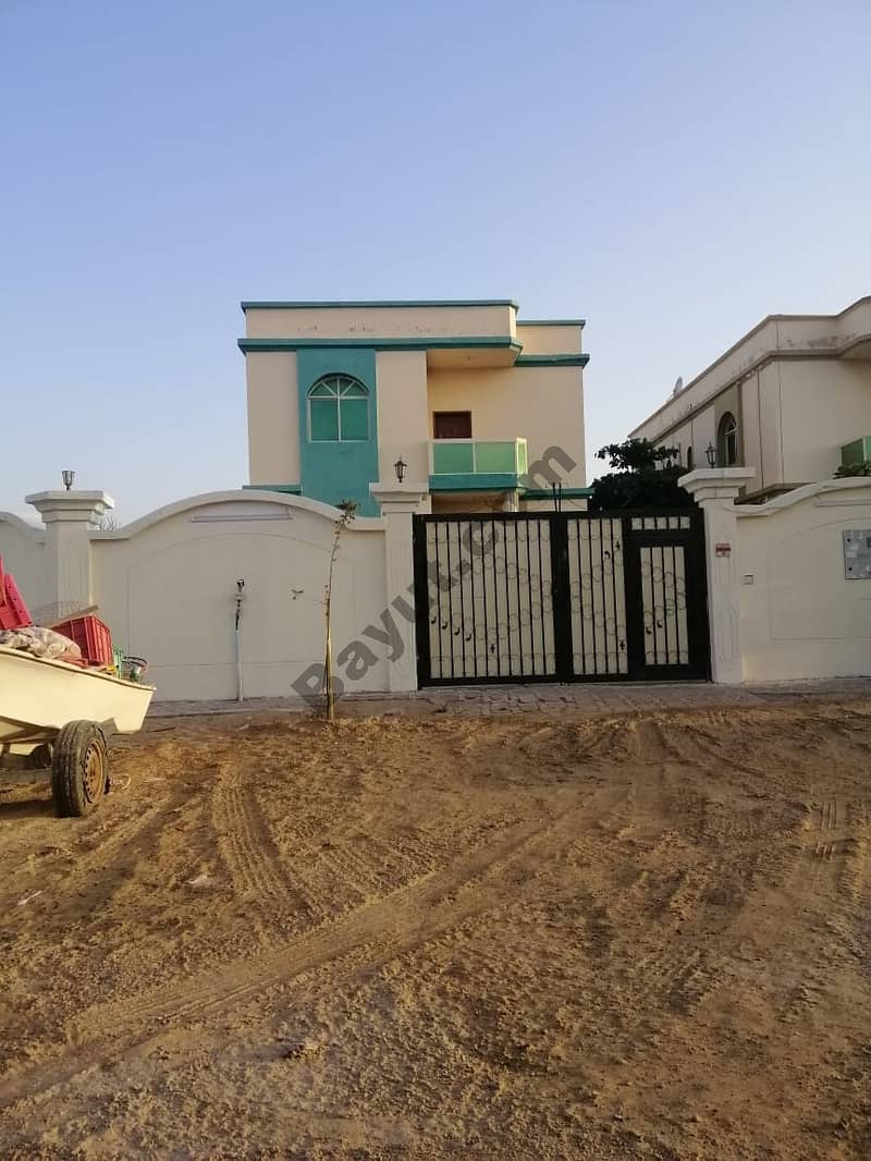 For rent villa excellent location in Al Mowaihat 1