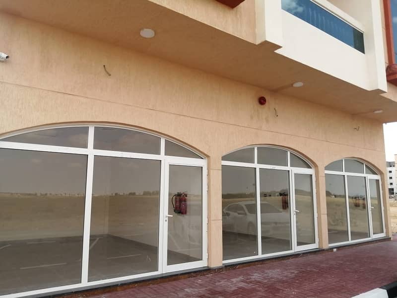 For rent super-finishing shops with open view of the high area Ajman