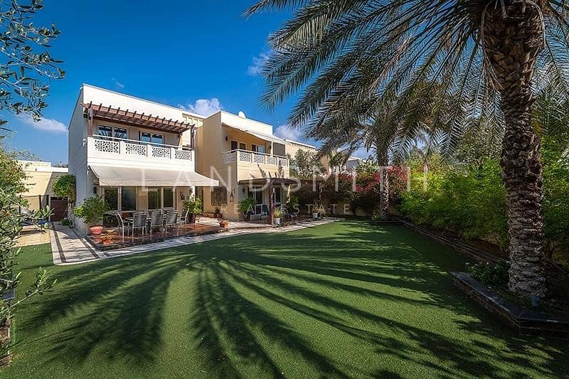 Vacant on Transfer Huge Plot Upgraded 4BR Villa Vacant on Transfer Huge Plot Upgraded 4BR Villa