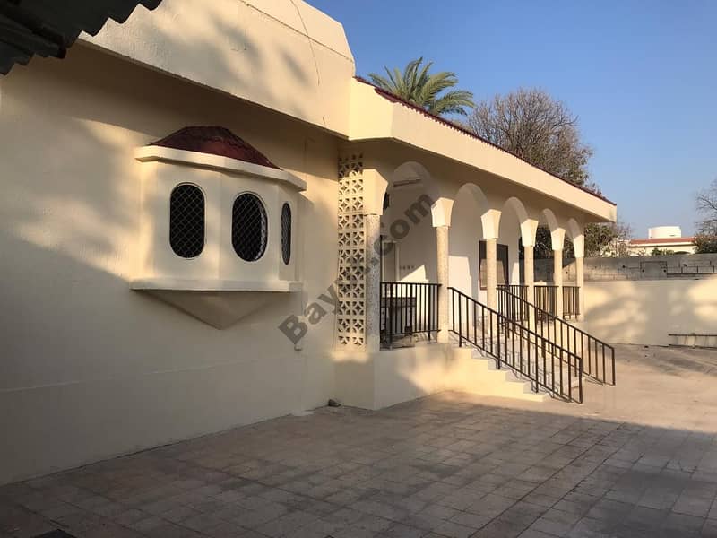 A one-storey villa for rent in Ajman, Mushairif, with a sophisticated and excellent location