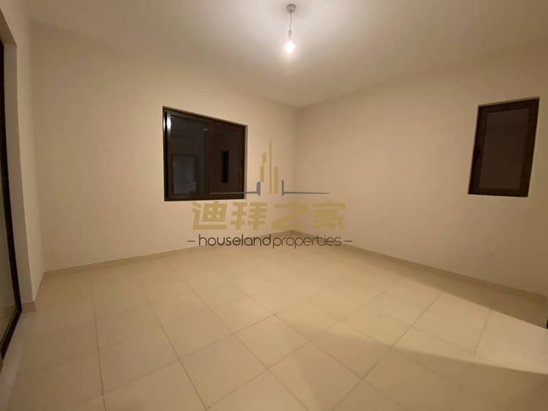 Spacious and Well Maintained Type 3E  3BHK + Maids