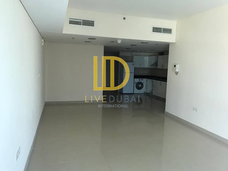Large 1 Bed | Park Tower |Pool View| DIFC|Ready