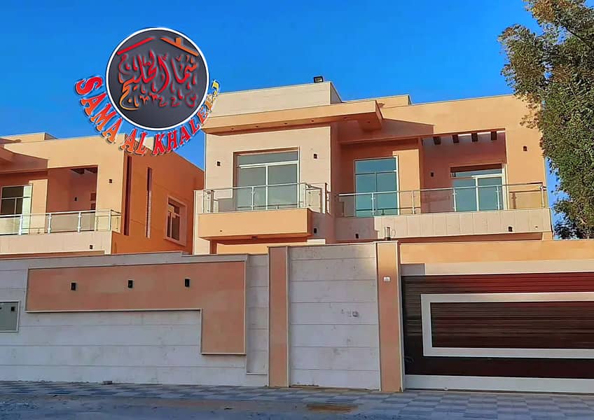 Luxurious two-storey villa and 5 master rooms for sale