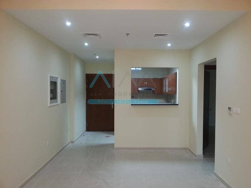 18 ONE MONTH FREE NICE 2BHK+2PARKINGS+KIDS PLAY AREA+GYM (6 Chqs)