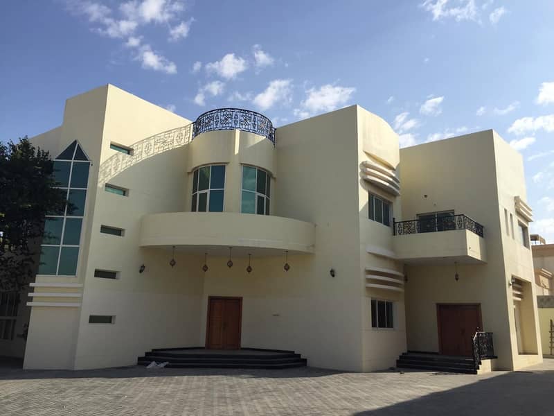 For rent villa in Al jurf Ajman is close to the association In the finest areas of New Ajman, villa finishes, super deluxe, personal building, excellent location, all facilities and services are available. The property consists of 5 master rooms, a ha
