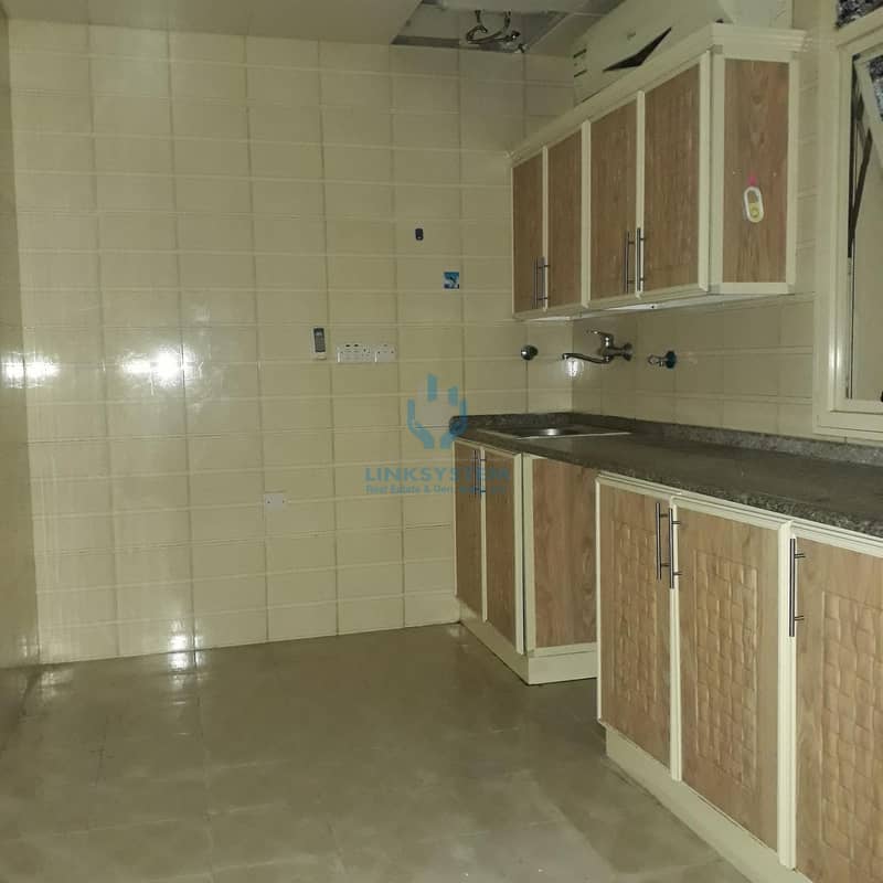Nice Apartment Flat 2 Bedrooms Hall in Nayadat Near AlAin mall