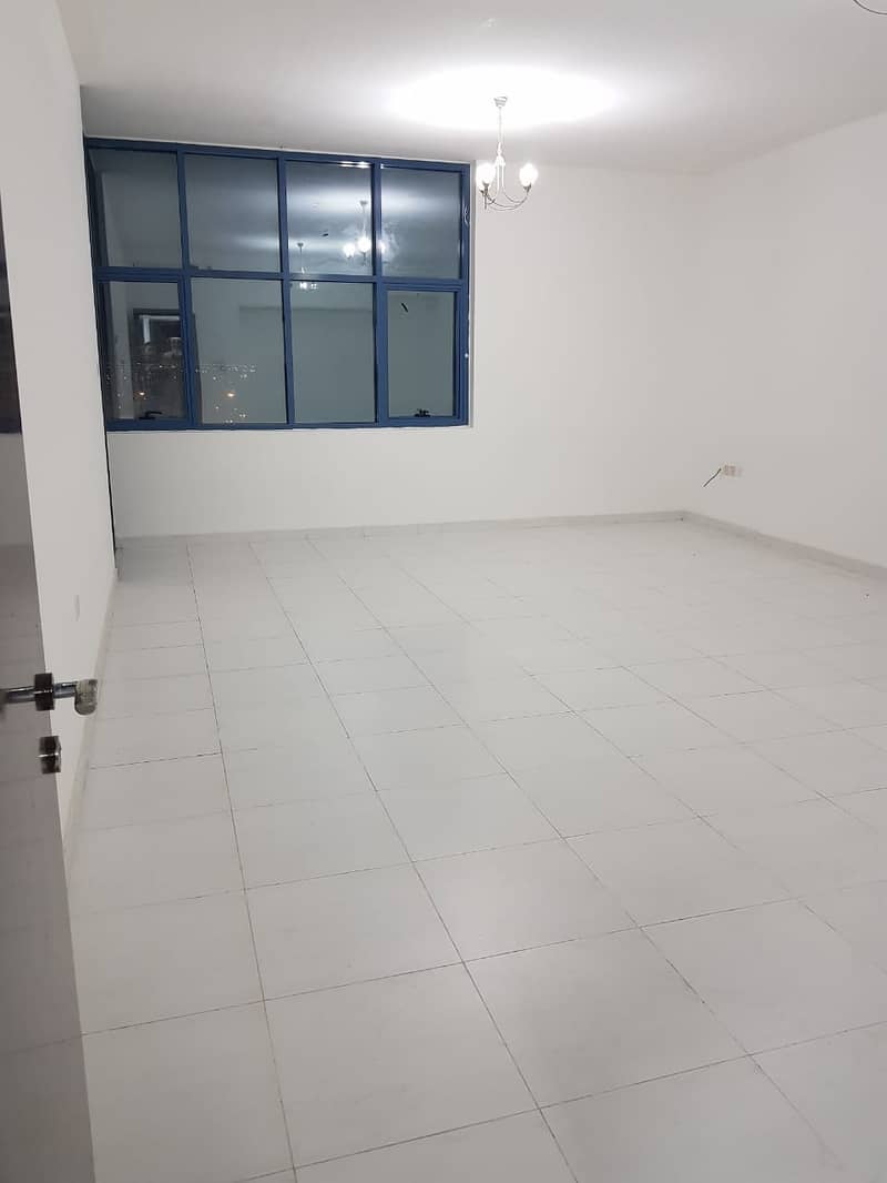 3 BEDROOM  FOR  RENT  IN  FALCON  TOWER