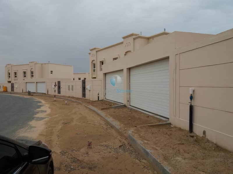 4-Bed villa with kitchen appliance for rent Barashi Sharjah 4-Bed villa with kitchen appliance for rent Barashi Sharjah